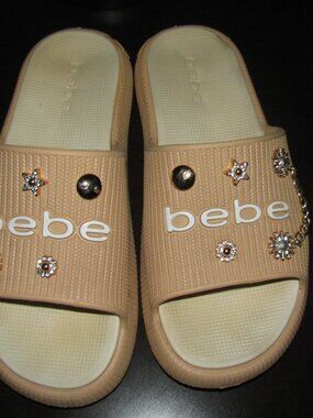 EMBELLISHE BEBE SLIDE ONS! - SIZE 10 - GREAT CONDITION